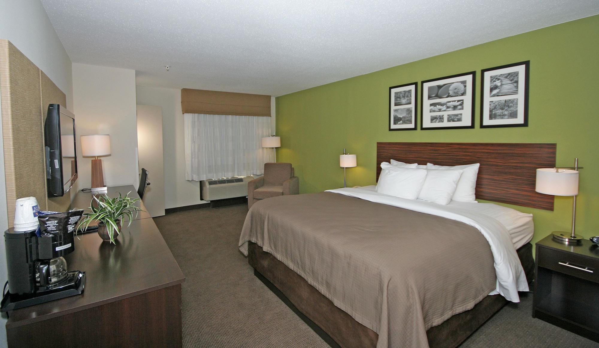 Sleep Inn & Suites Harbour Pointe Brandermill Exterior photo